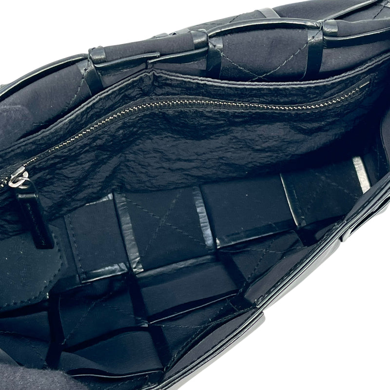 Bottega Veneta マキシ イントレチャート カセット ミニ ショルダーバッグ - ブラック