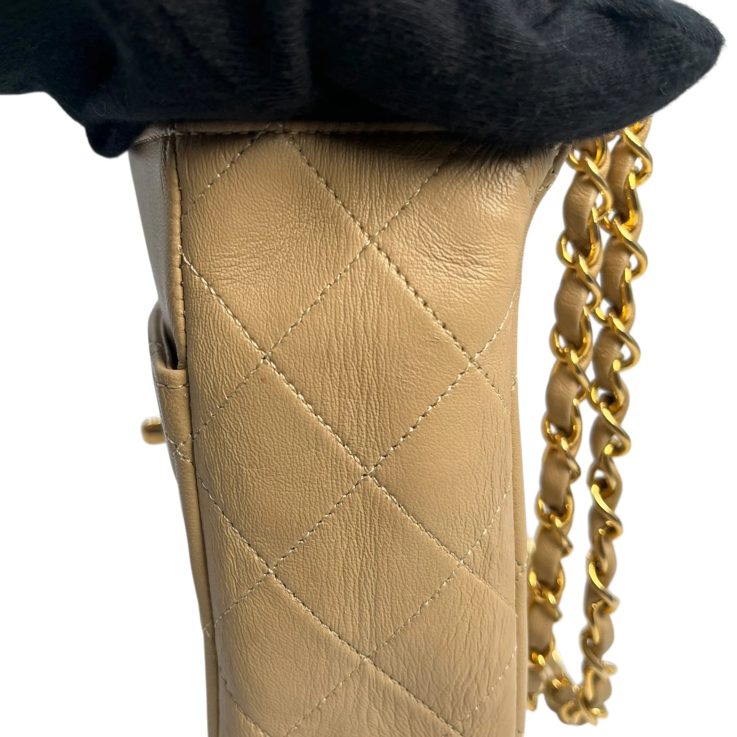 CHANEL 2.55 イーストウエスト マトラッセ チェーンショルダーバッグ - ベージュ