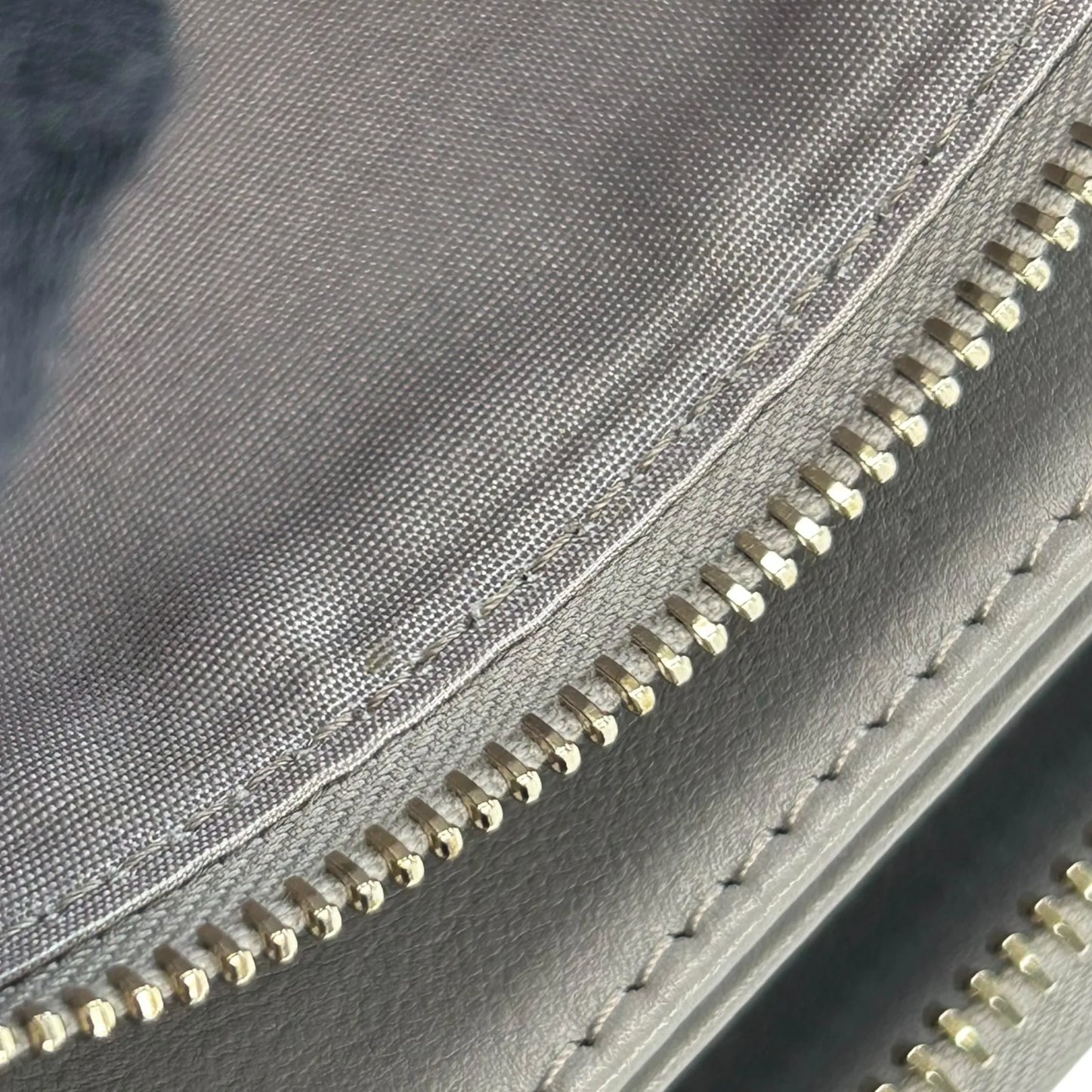 Valentino Rockstud Zip-Around Wallet - Grey 