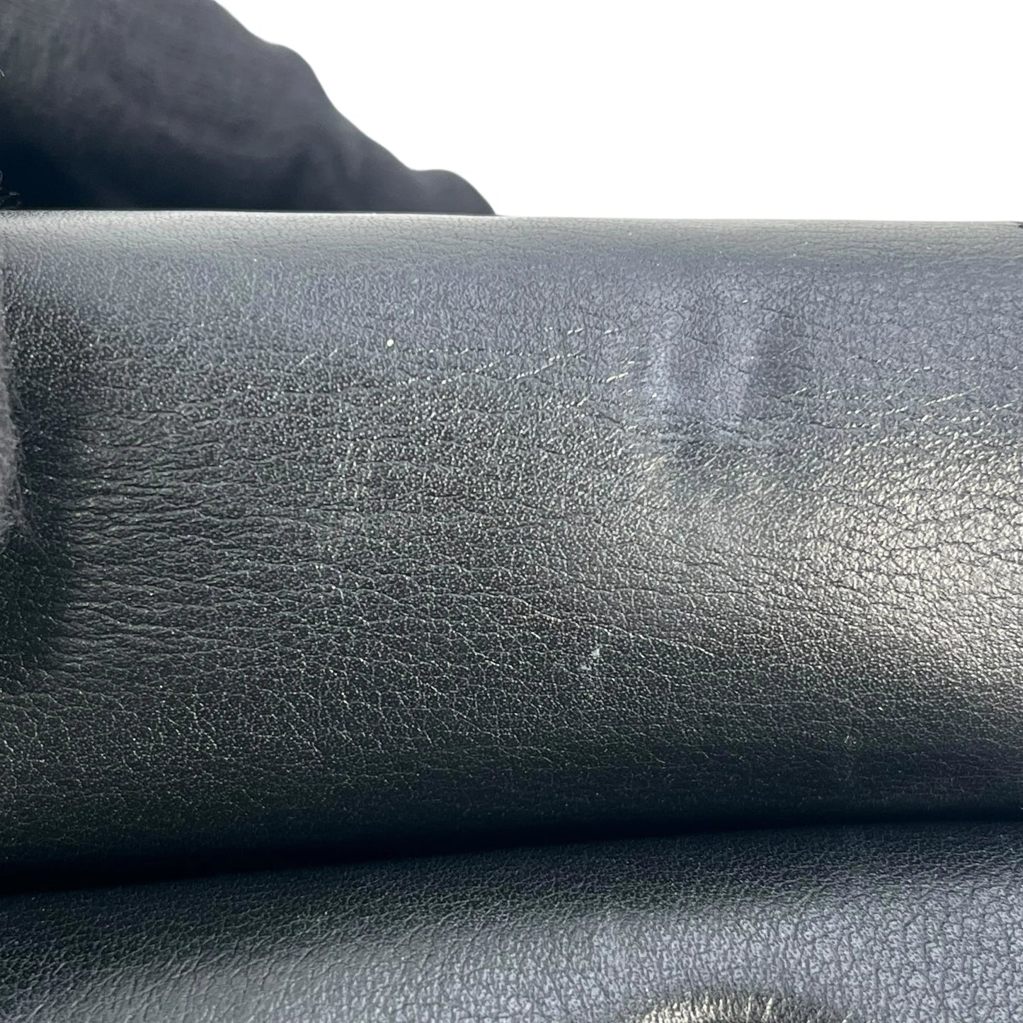 CHANEL カーフスキン ダブルフラップ チェーンショルダーバッグ - ブラック × ホワイト