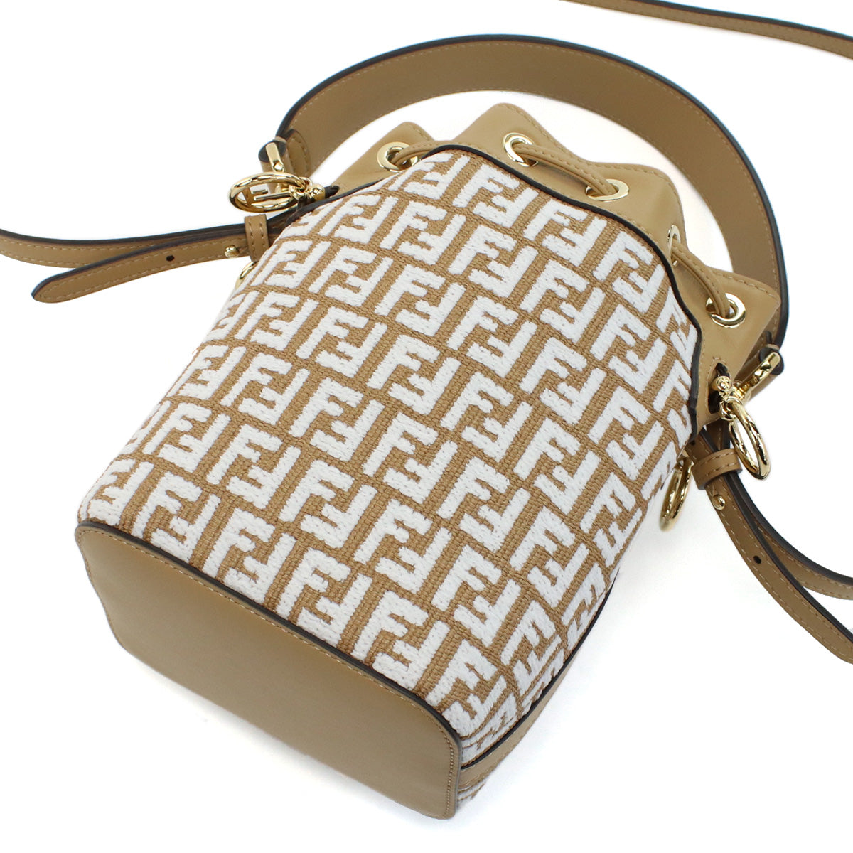 FENDI Montresor Handbag Bucket Bag - Brown 