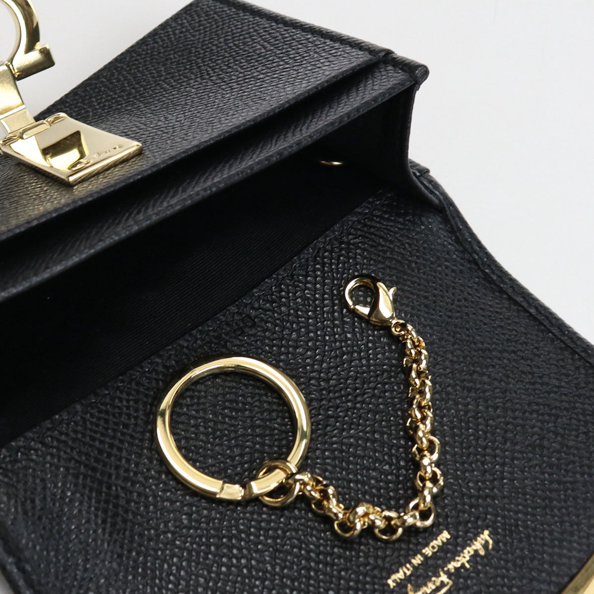 FERRAGAMO Gancini Leather Clip Card Case - Black 