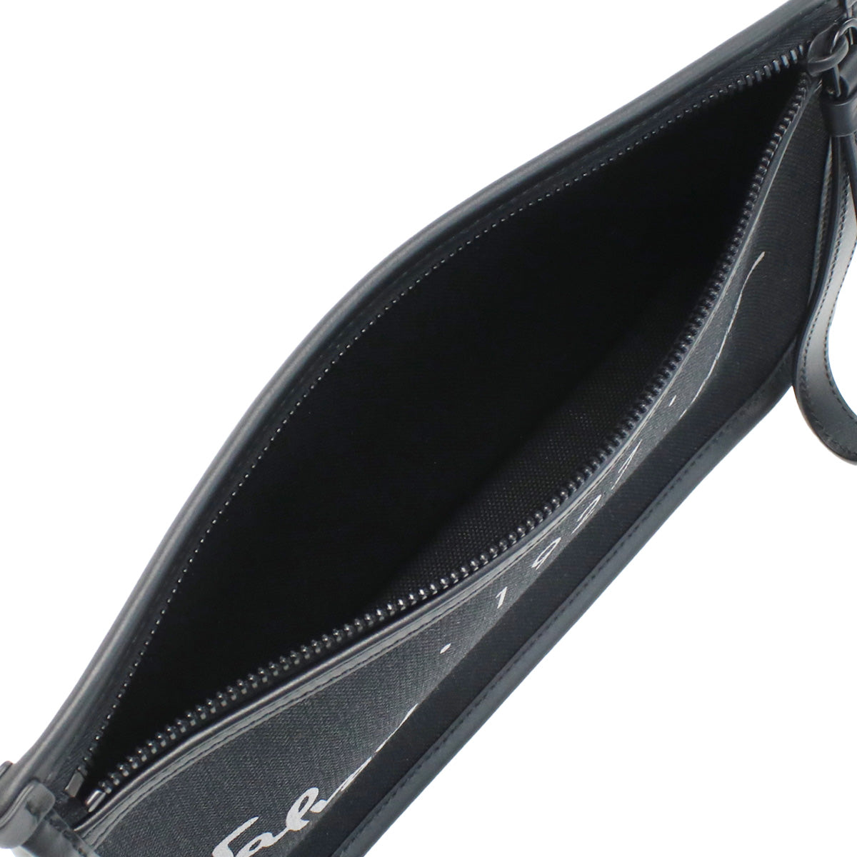 FERRAGAMO 1927 Signature Pouch Clutch Bag - Black 