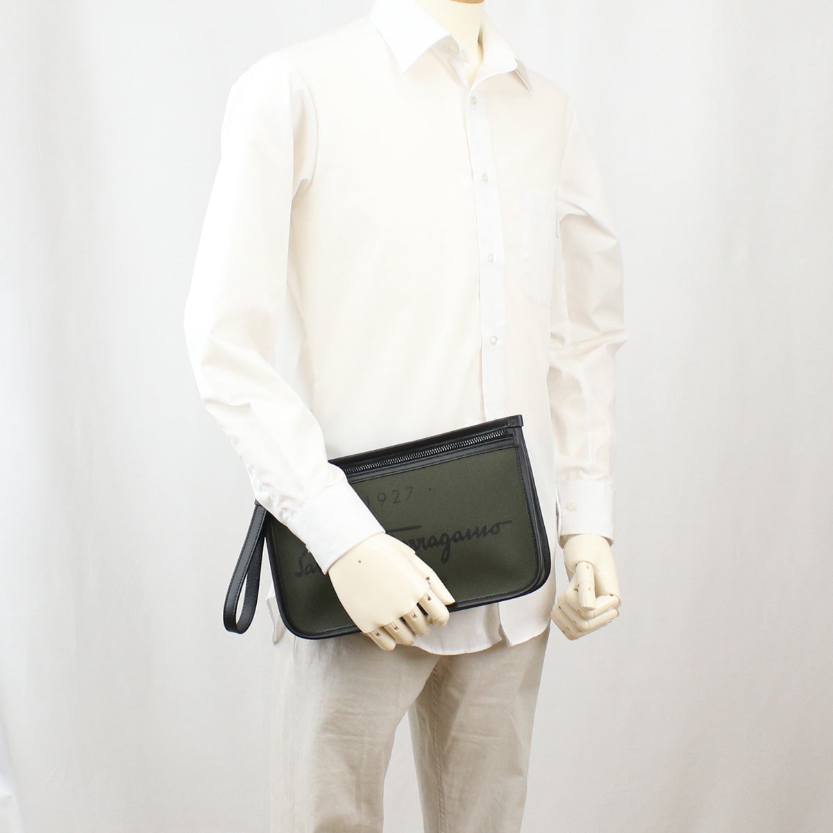 FERRAGAMO 1927 Signature Pouch Clutch Bag - Khaki 