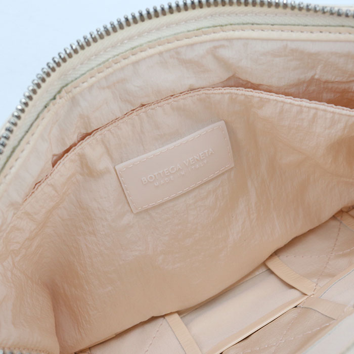 BOTTEGA VENETA Maxi Intrecciato Leather Clutch Bag - Beige