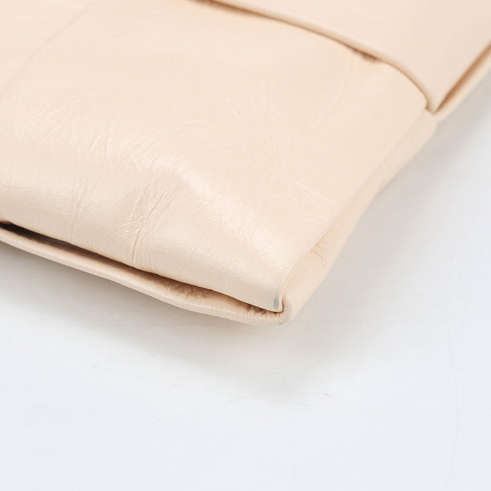 BOTTEGA VENETA Maxi Intrecciato Leather Clutch Bag - Beige