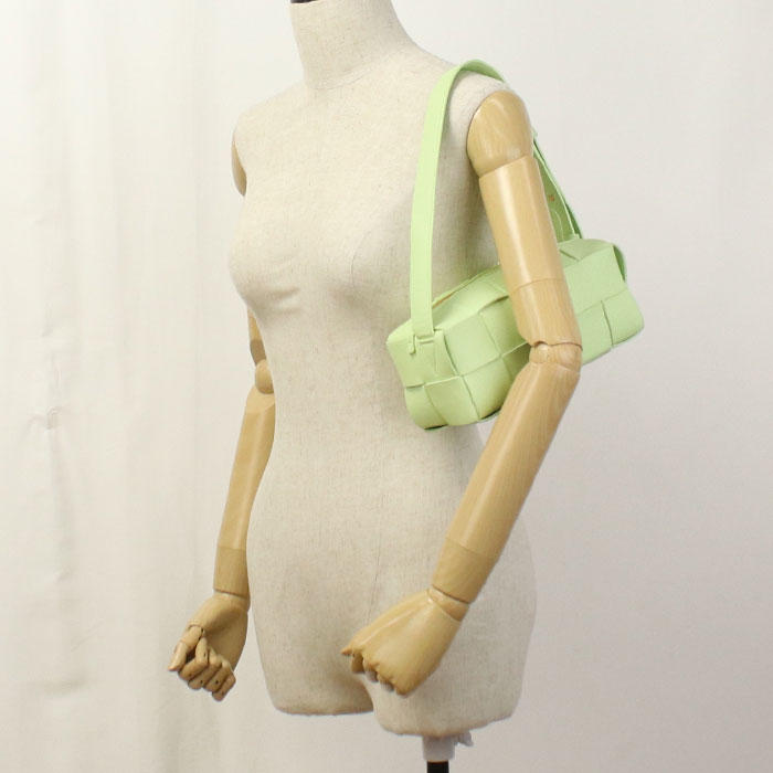 BOTTEGA VENETA Intrecciato Small Brick Cassette Lambskin Handbag - Green