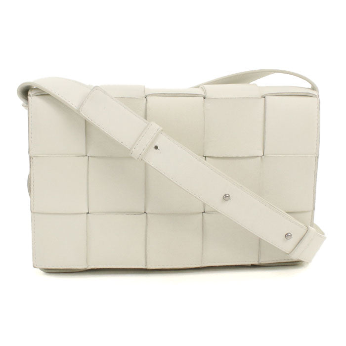 BOTTEGA VENETA【ボッテガ・ヴェネタ】 578004 カセット マキシイントレチャート 斜め掛け ショルダーバッグ ラムスキン メンズ