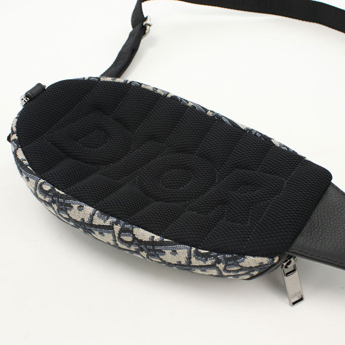 Dior Scarab Dior Oblique Jacquard Body Bag - Navy