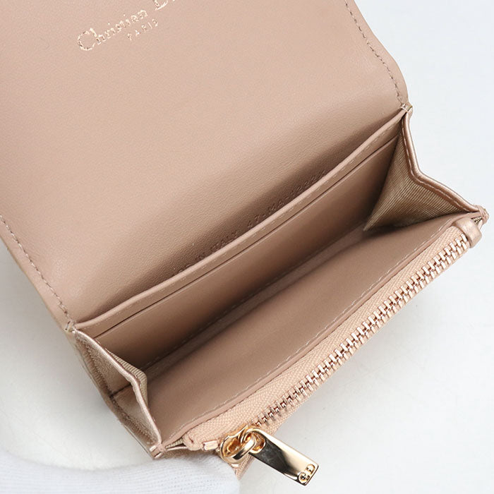 Dior ディオール カロ グリシン ラムスキン 二つ折り財布 コンパクトウォレット - ピンク