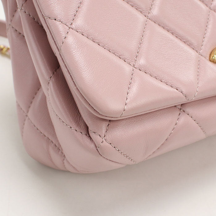 CHANEL Matelassé Lambskin Chain Shoulder Bag - Pink