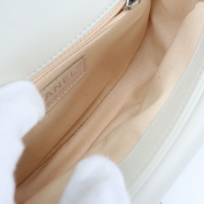 CHANEL Coco Eyelet Leather Chain Shoulder Bag - White