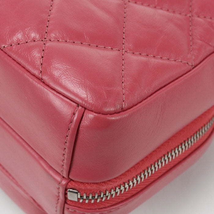 CHANEL Matelassé Lambskin Chain Shoulder Bag - Pink
