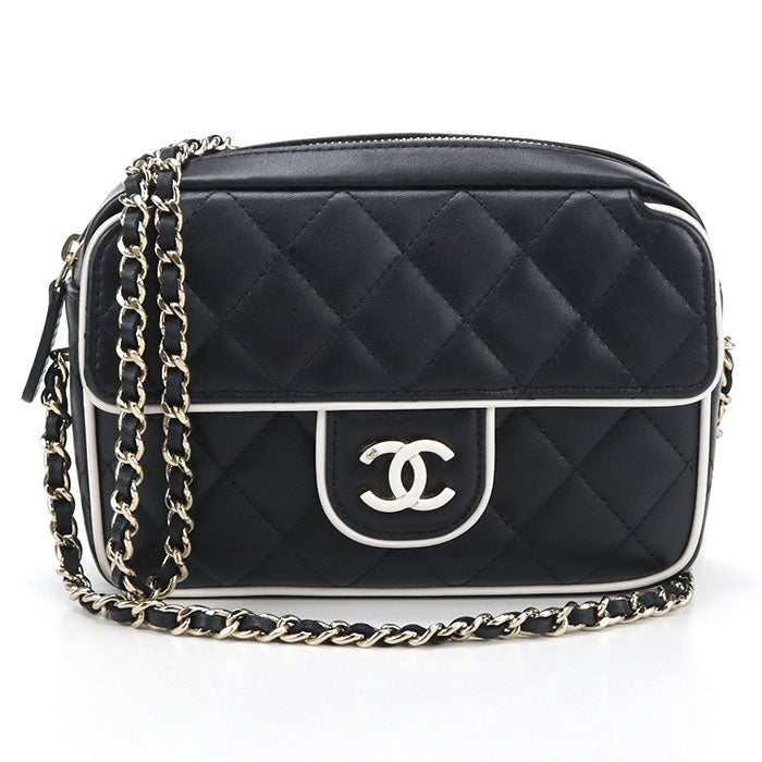 CHANEL Matelassé Lambskin Chain Shoulder Bag - Black
