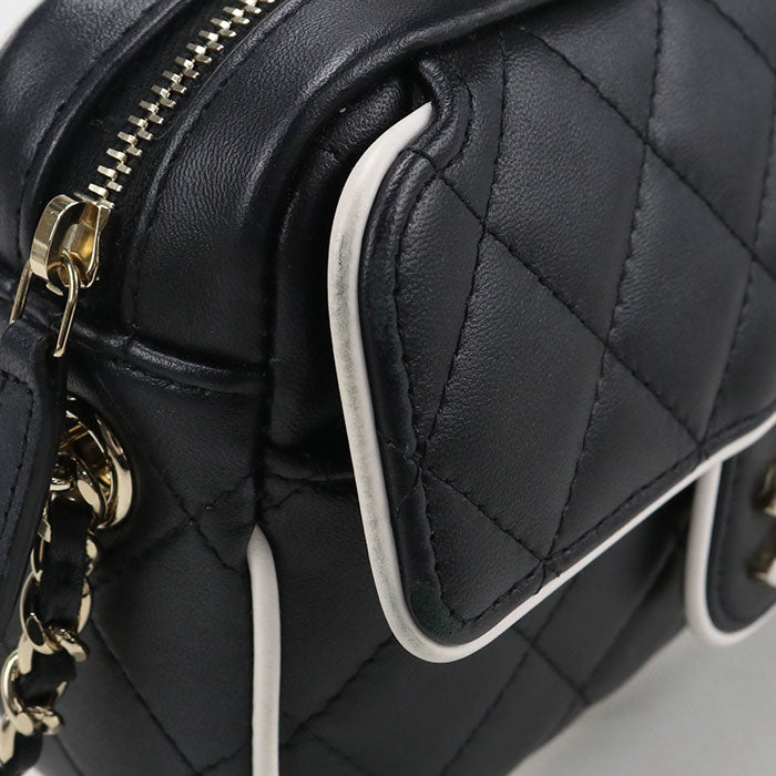 CHANEL Matelassé Lambskin Chain Shoulder Bag - Black