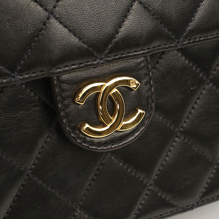 CHANEL Matelassé Lambskin Chain Shoulder Bag - Black 