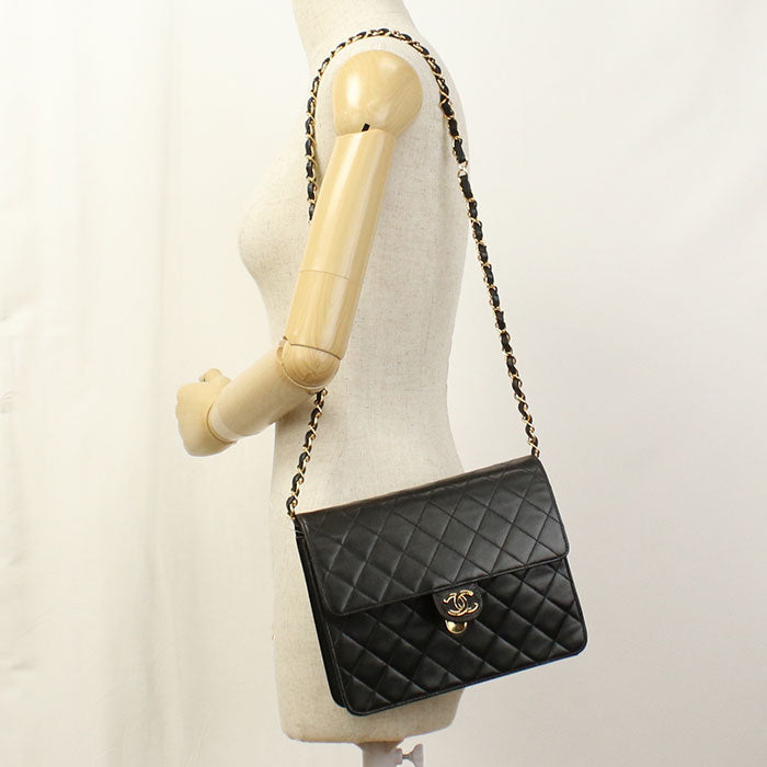 CHANEL Matelassé Lambskin Chain Shoulder Bag - Black 