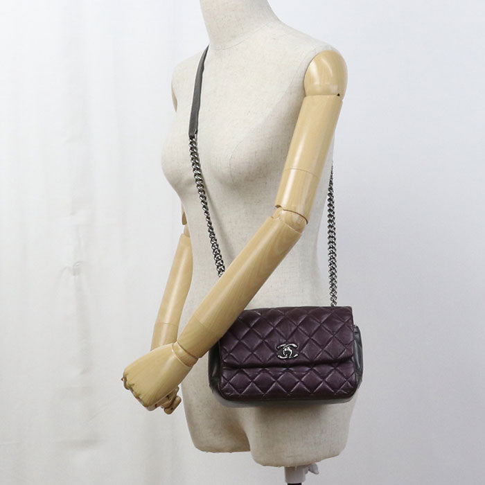 CHANEL Matelassé Lambskin Chain Shoulder Bag - Purple