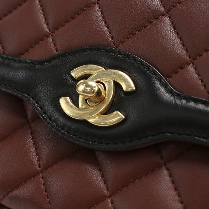 CHANEL Matelassé Lambskin Chain Shoulder Bag - Wine Red