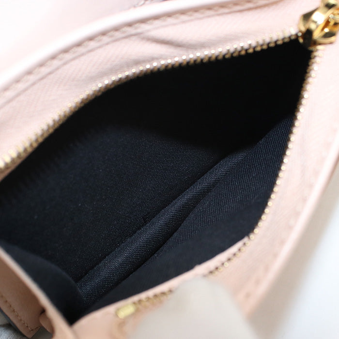 FENDI【フェンディ】 8M0420 スモール フェンディ ローマ 二つ折り財布 カーフ レディース