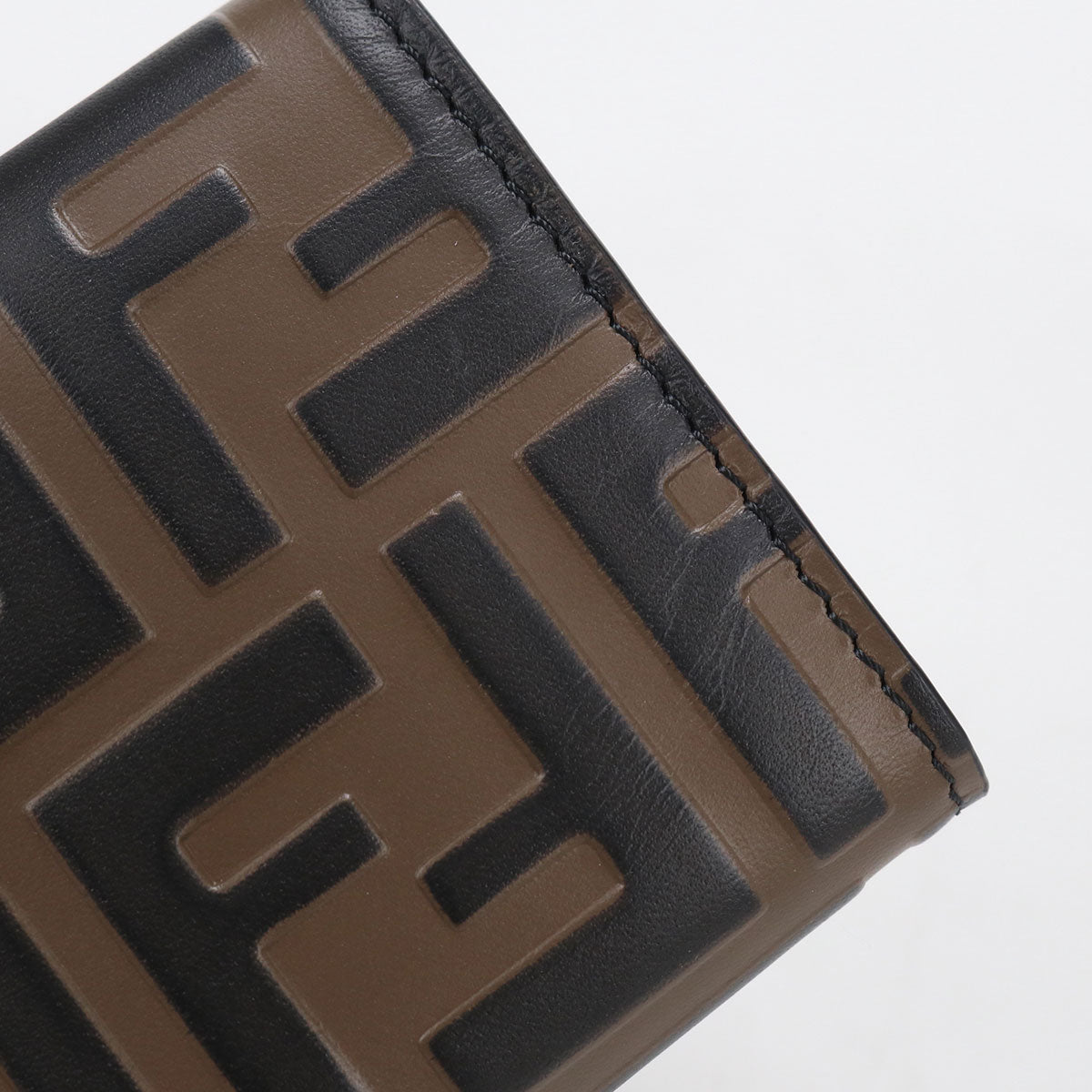 FENDI【フェンディ】 8M0480 FFダイヤモンド 三つ折り財布 カーフ レディース