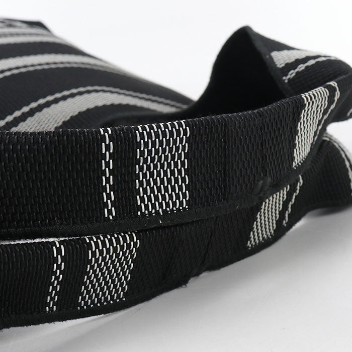 Ferragamo ジャガード トートバッグ - ブラック