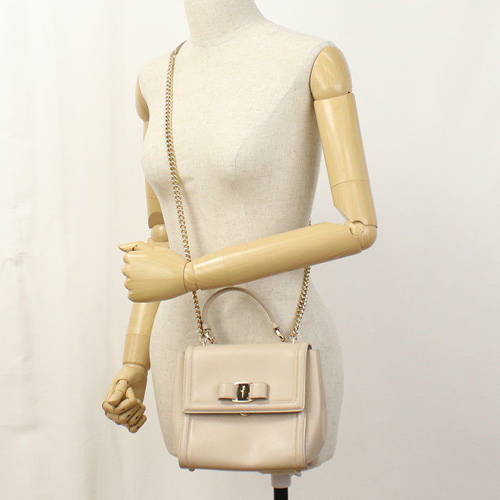 Ferragamo Vara Ribbon Calf Leather Top Handle Handbag Shoulder Bag - Beige