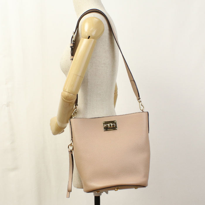 Ferragamo ガンチーニ スタジオ バケットバッグ ショルダーバッグ - ベージュ