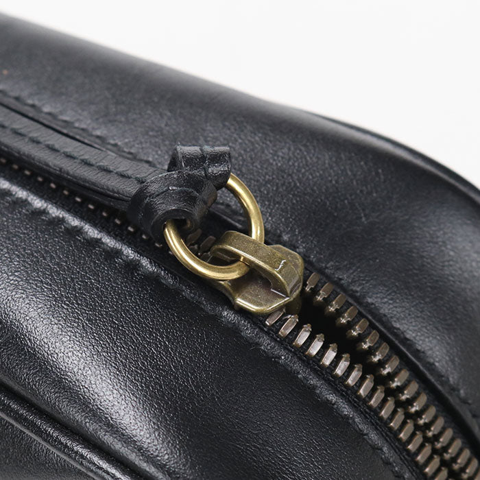 GUCCI GGマーモント スモール カメラバッグ キルティングレザー ショルダーバッグ - ブラック