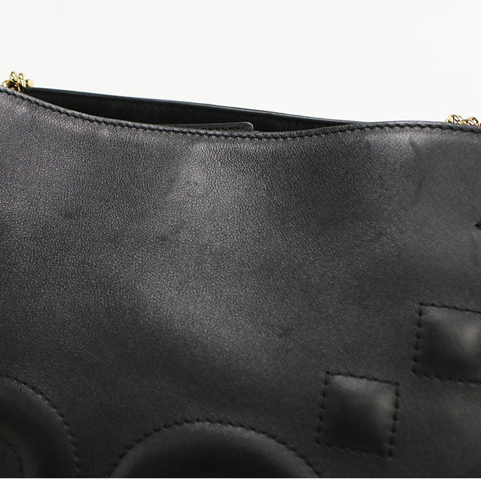 GUCCI GGエンボス カーフレザー チェーン トートバッグ - ブラック