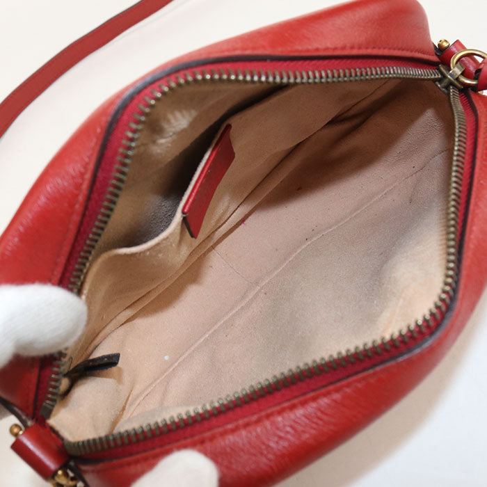 GUCCI GGマーモント キルティング レザー ショルダーバッグ - レッド