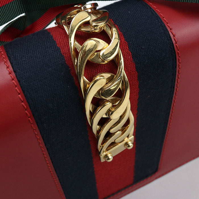 GUCCI シルヴィ カーフレザー ショルダーバッグ - レッド
