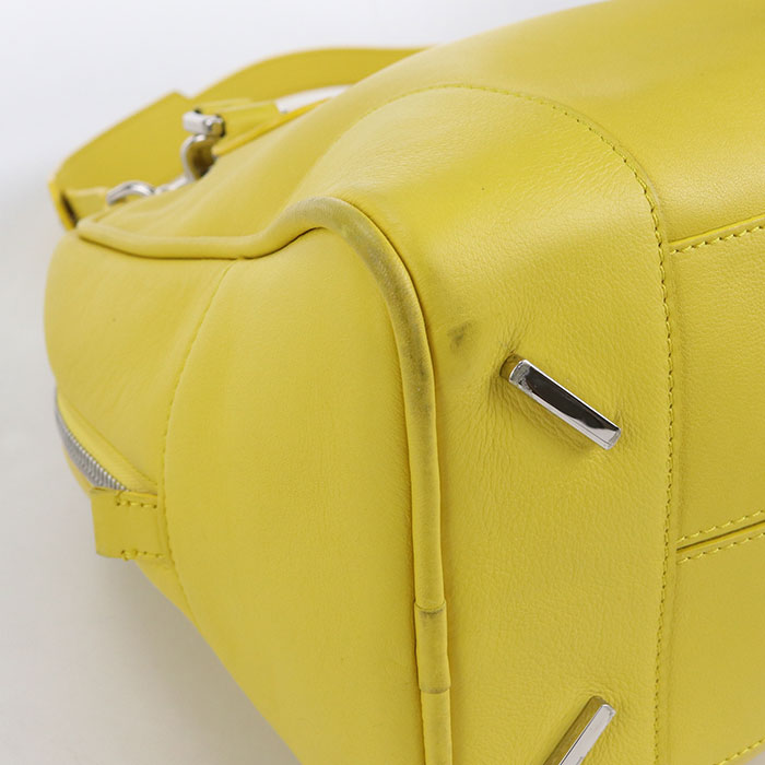 LOEWE アナグラム アマソナ 75 カーフスキン ハンドバッグ ショルダーバッグ - イエロー