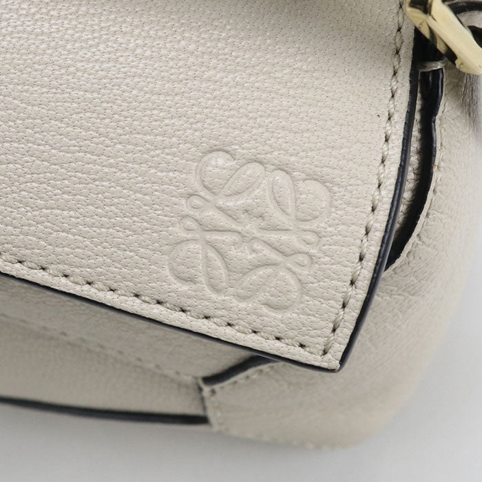 LOEWE Mini Puzzle Bag Calfskin Handbag/Shoulder Bag - White