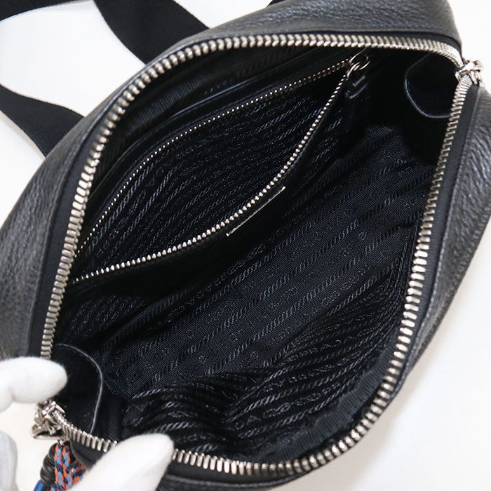 PRADA【プラダ】 2VH181 2BBE F0002 ヴィッテロダイノレザー ショルダーバッグ レザー メンズ