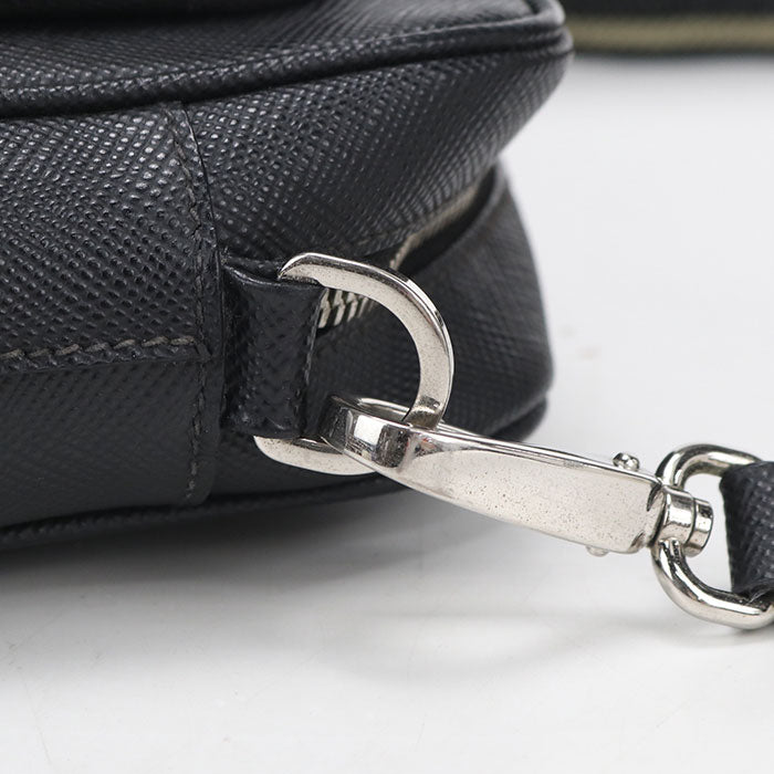PRADA【プラダ】 2VH152 サフィアーノ ショルダーバッグ レザー メンズ
